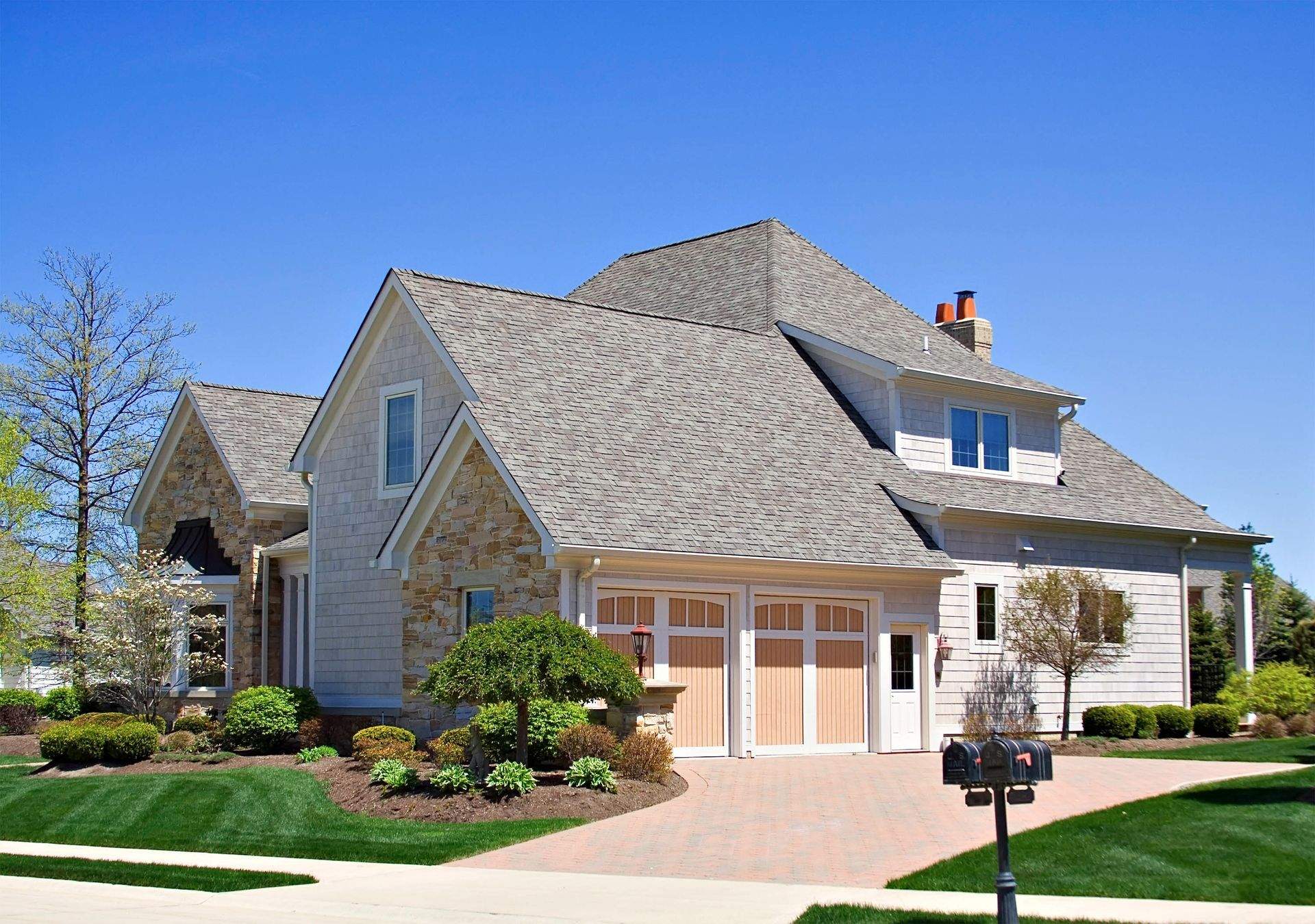 6 Reasons the Demand for Roofers in the Sunshine State Is High
